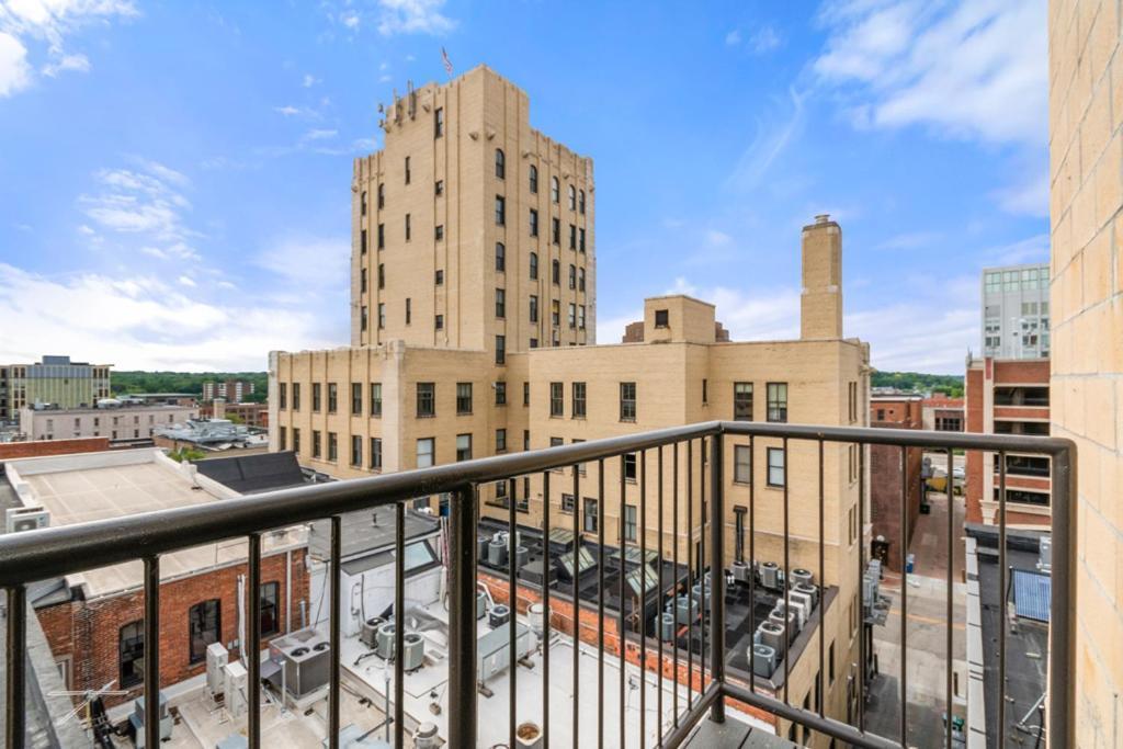 Exhibit A2 Ann Arbor Exterior foto